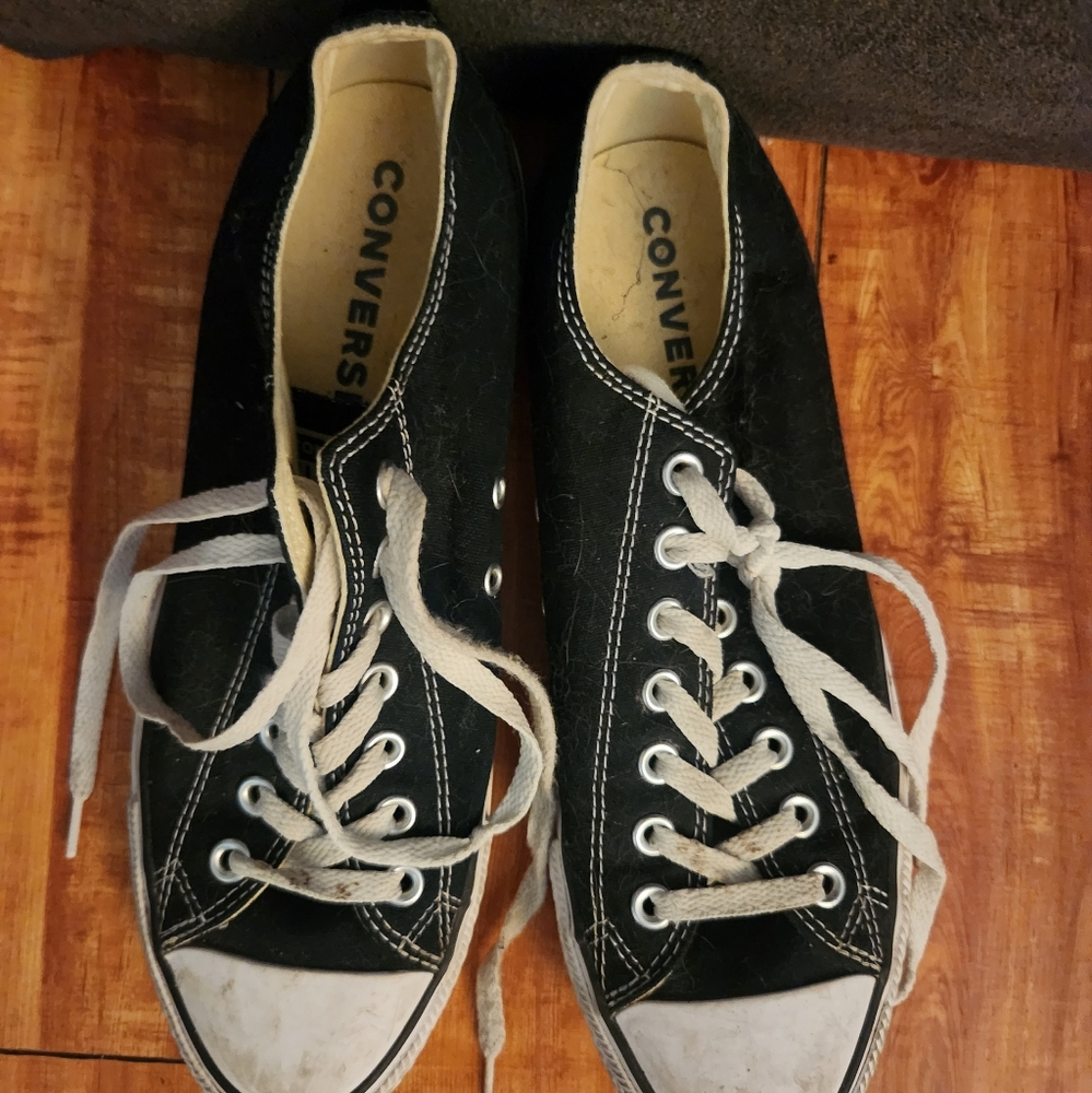 Lightly worn Converse Low